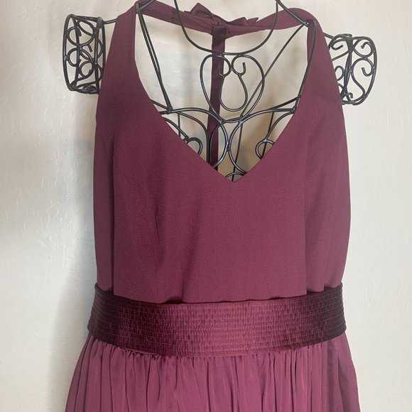 White Vera Wang Wine Red Halter Neck Formal Gown Prom Back Slit - Picture 3 of 15